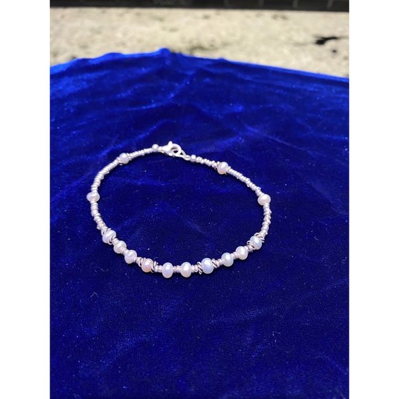 Pearl and Silver Bracelet - Picture 2 of 5